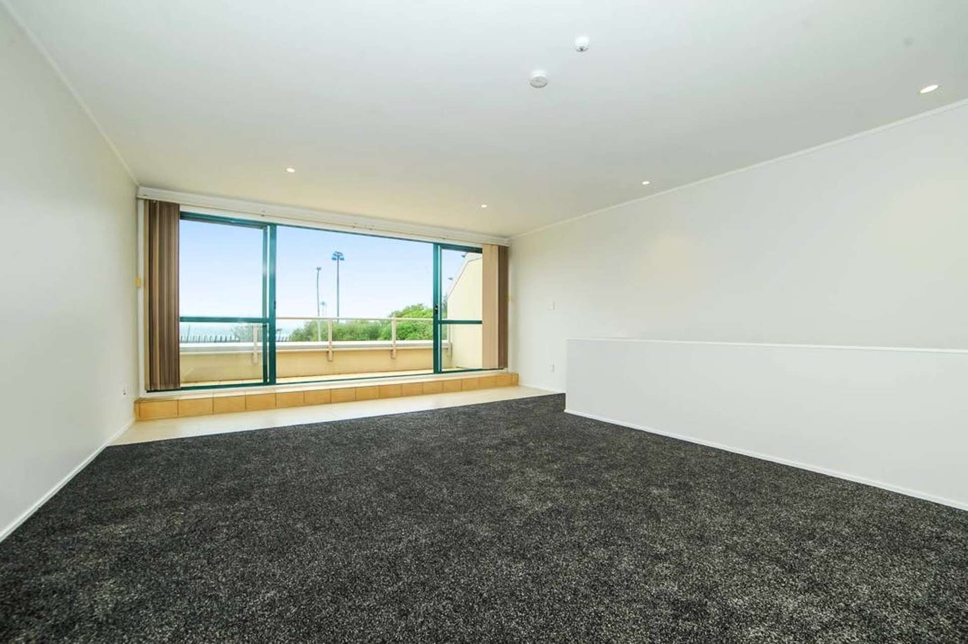 21 Day Street 10015_0