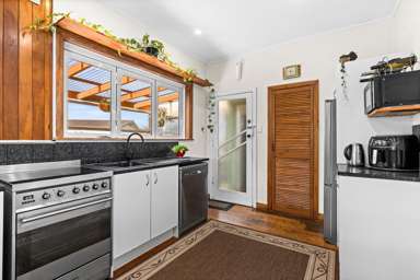 12 Barker Road_3