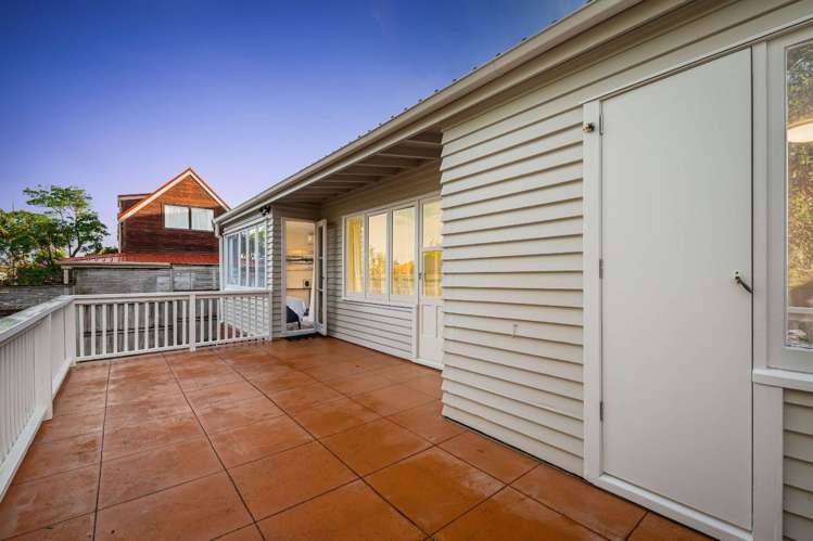 30 Te Arawa Street Orakei_11