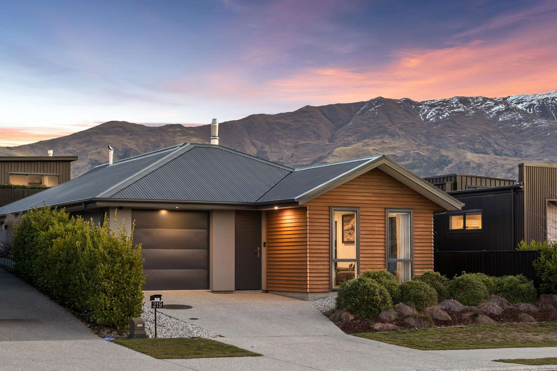 219 Aubrey Road Wanaka_0