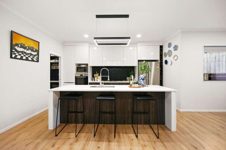 15 Waireka Road_3