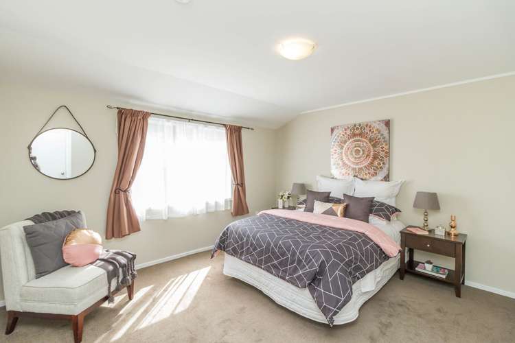 2/4 Ipswich Grove Wainuiomata_11