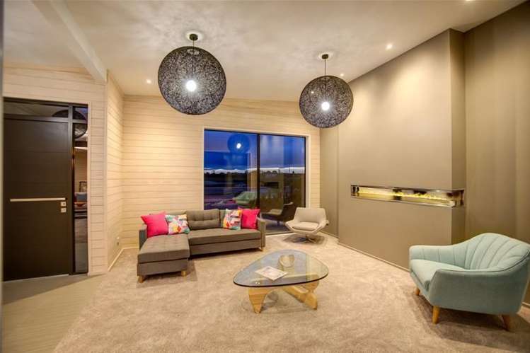 55 Vernon Drive Lincoln_8