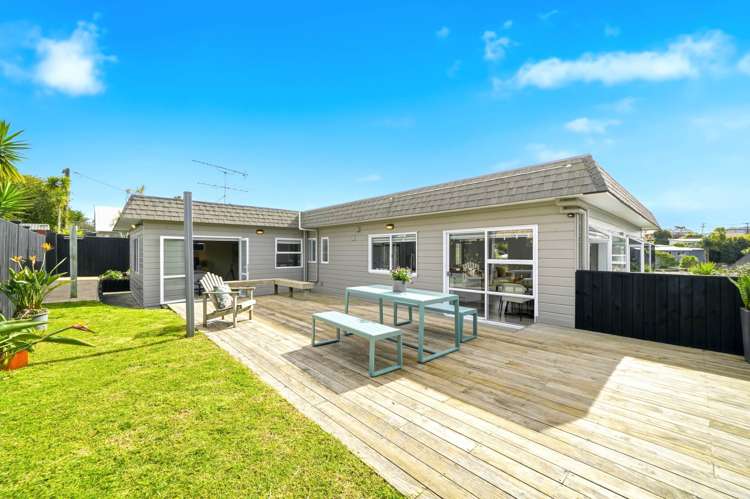 11 Marina Road Torbay_12