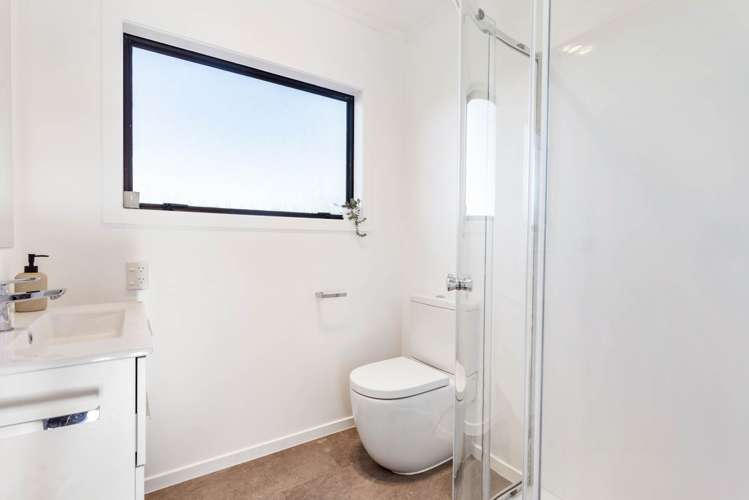 63a Albatross Road Red Beach_9