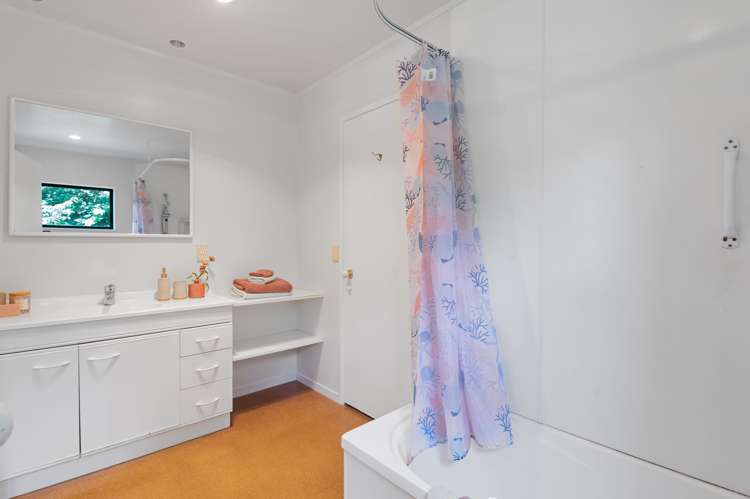 4 Steep Street Lake Okareka_14