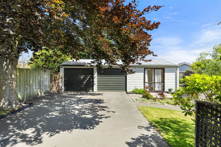 188 Gayhurst Road Dallington_23