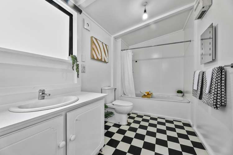 1b Rata Place Witherlea_18