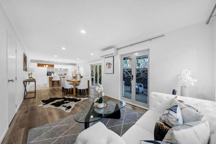 13 Bridgefield Crescent Flat Bush_9