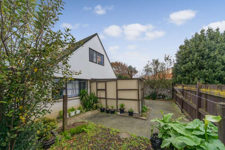 6 Jarrett Court Roslyn_11