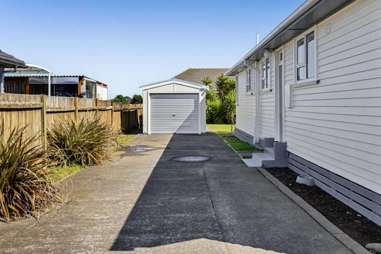 22 Whitcombe Road Opunake_23