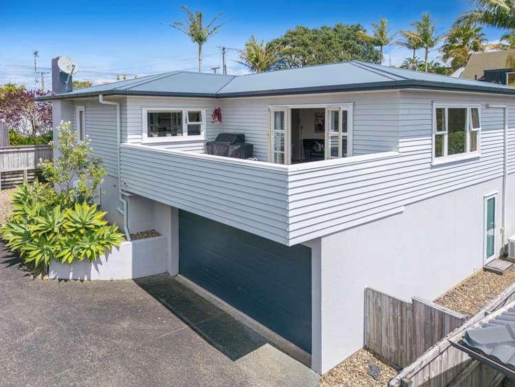 67 Sunrise Avenue Murrays Bay_21