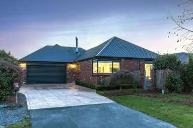 54 Regency Crescent_1