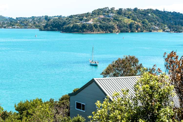 8 Kennedy Point Road Surfdale_20