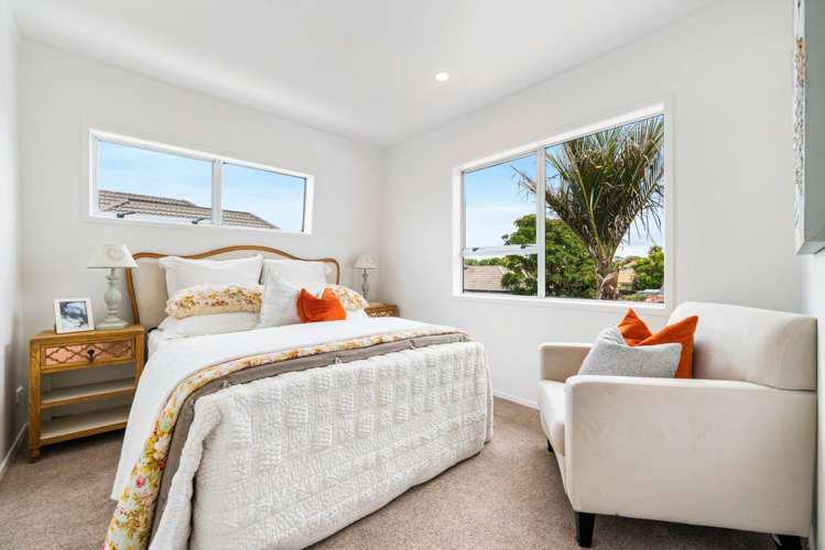 1/33 Hedge Row Sunnyhills_15