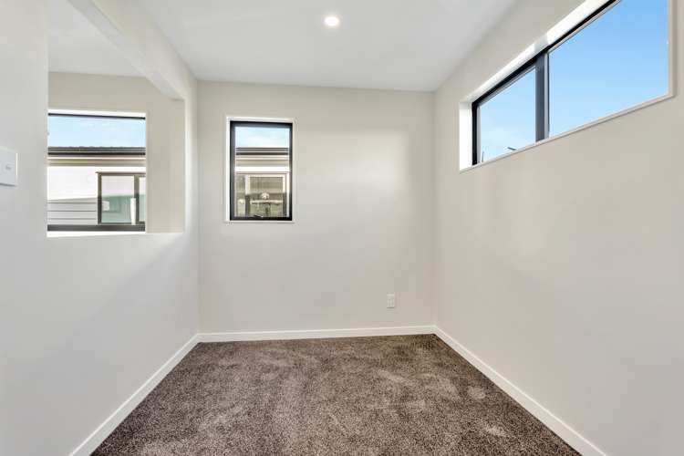 10 Korowhiti Road Clarks Beach_8