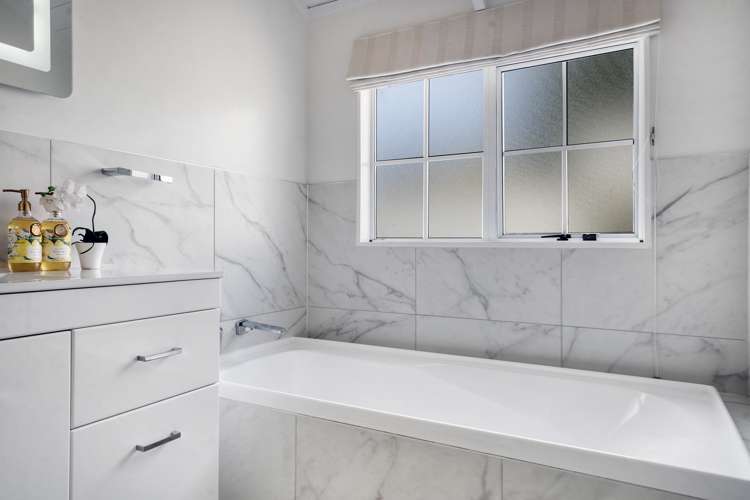 2/48 Woodside Avenue Northcote_14