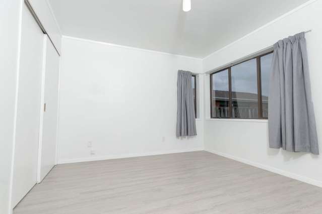 2/381 Blockhouse Bay Road 10016_4