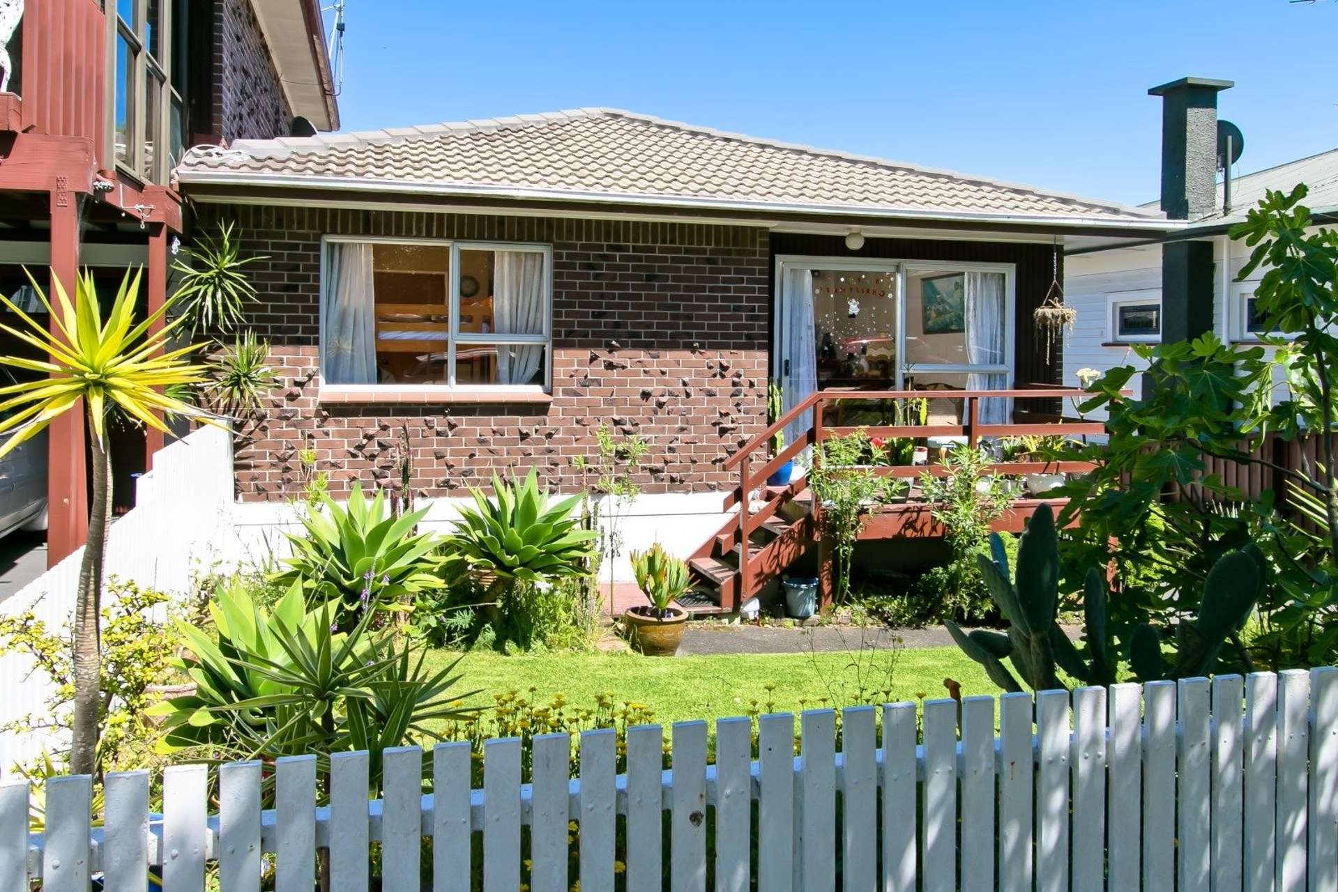 2/5 Lyon Avenue Mount Albert_0