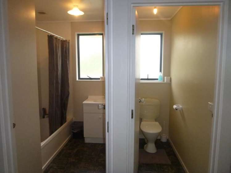 24a Justin Place Te Atatu Peninsula_11