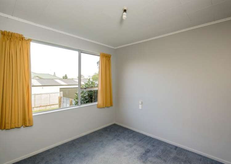 8 Sylvan Avenue Waikanae_11