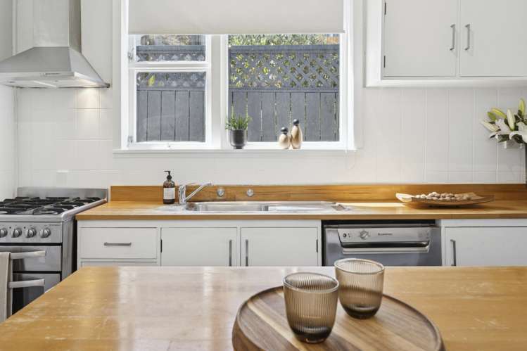 66 Te Wharepouri Berhampore_7