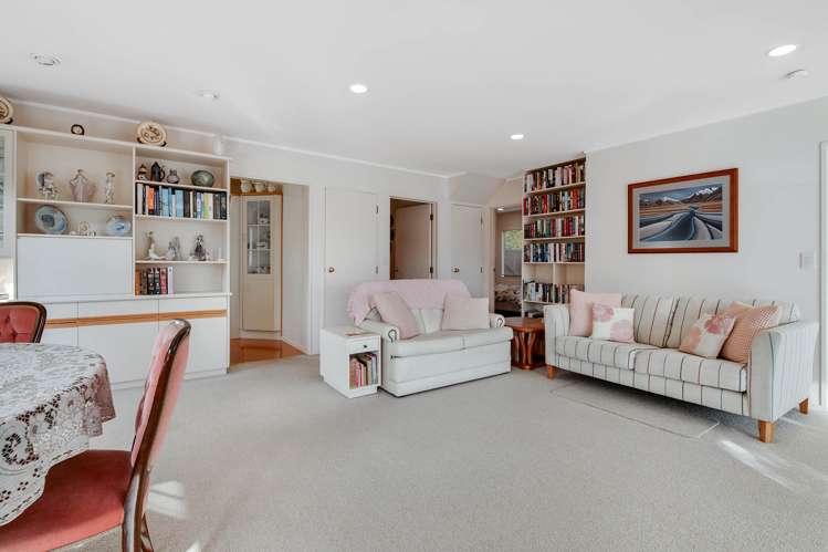 2/32a Howard Road Northcote_14