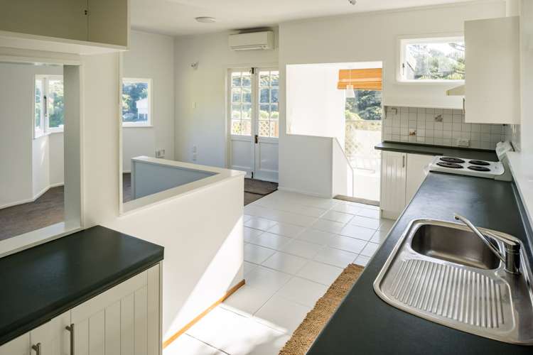 84 Cluny Road Plimmerton_5