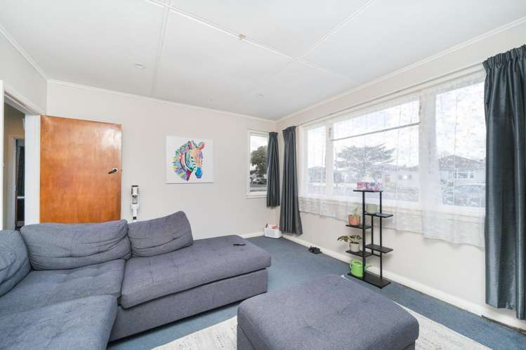 55 McGregor Street Milson_13