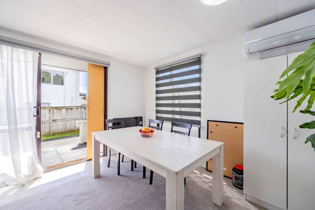 2/104 Forrest Hill Road Forrest Hill_2