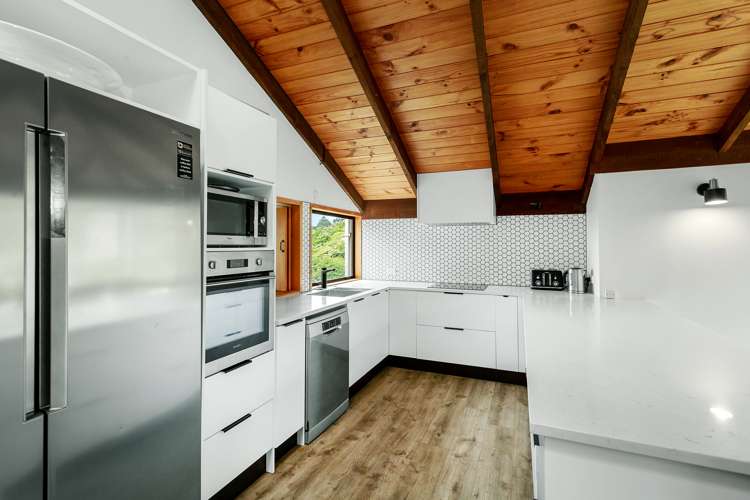 88 Pomare Road Tirohanga_4