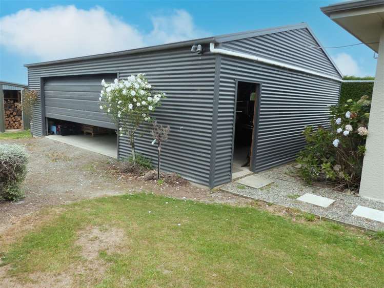 219 Robertson Road Winton Surrounds_16