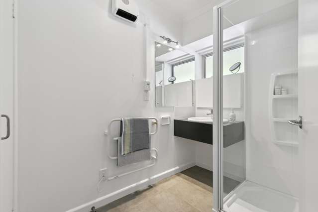 6/125 Grant Road Thorndon_4