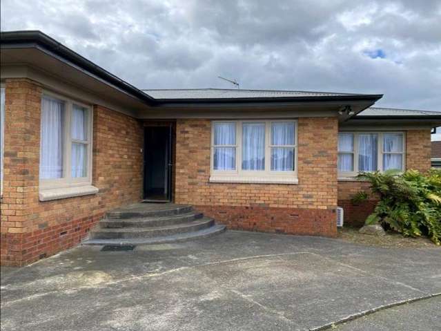 SPACIOUS FAMILY HOME