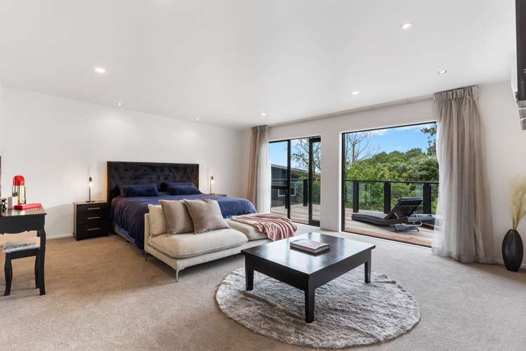 2/5 Dalmeny Close Murrays Bay_14