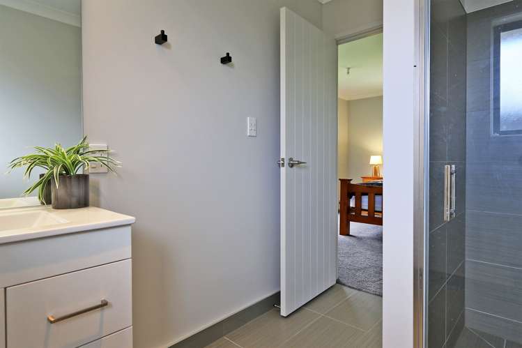 550 Lyndhurst Road Frimley_8