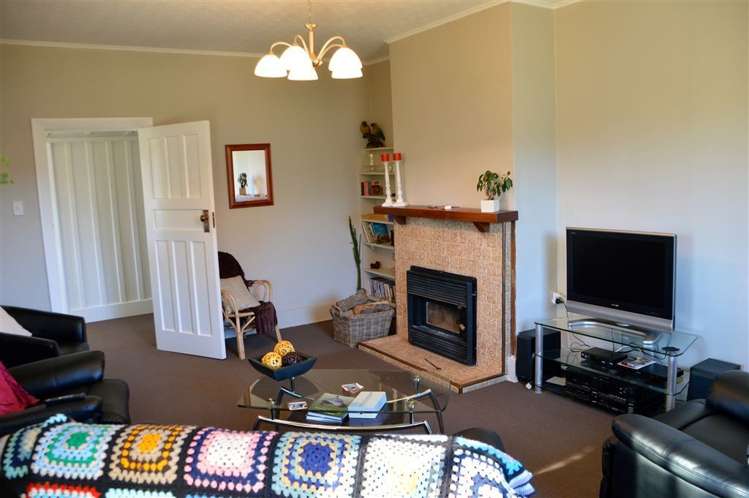 8 High Street Hawarden_10