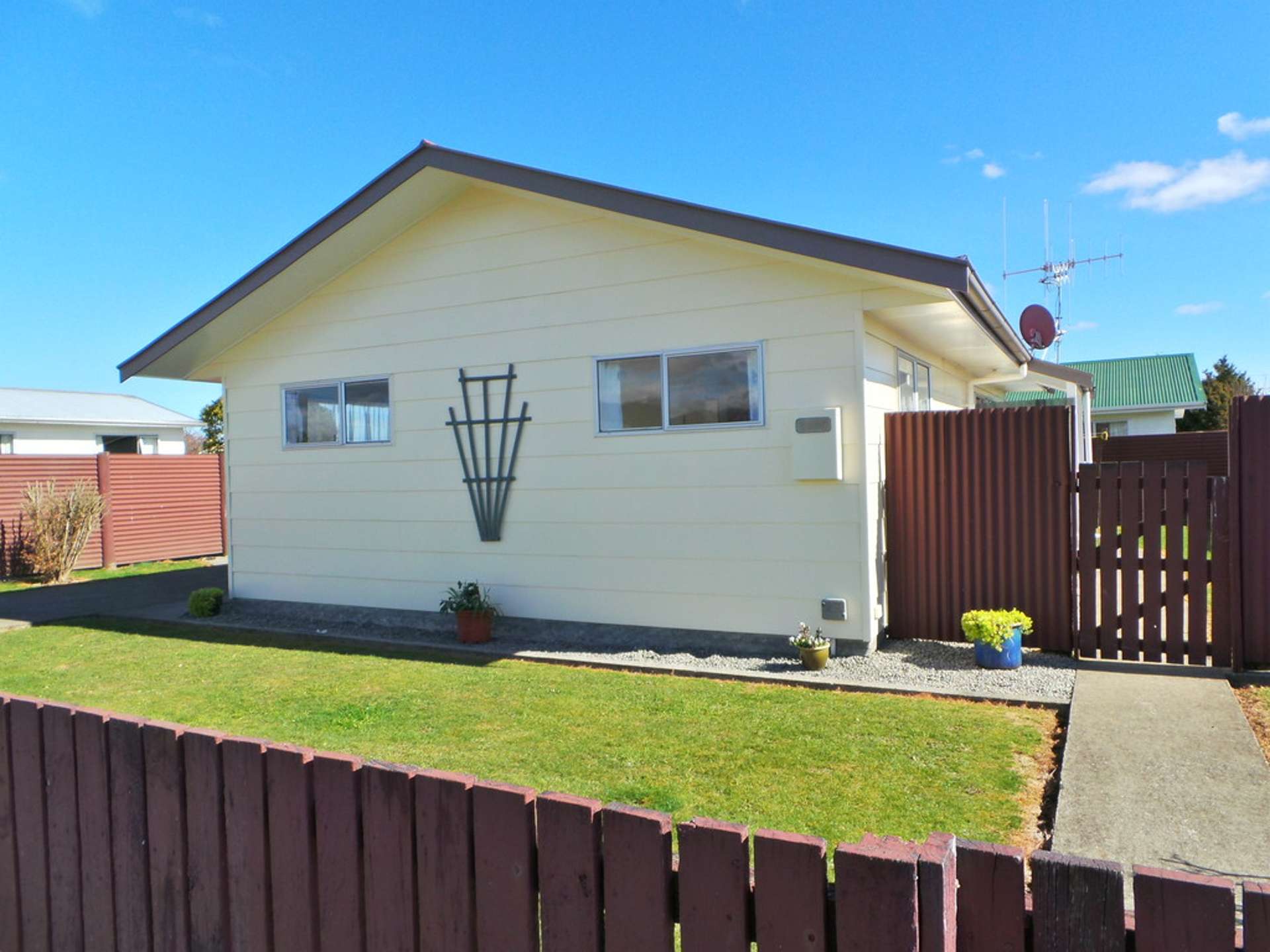 9 Rimu Street Levin_0