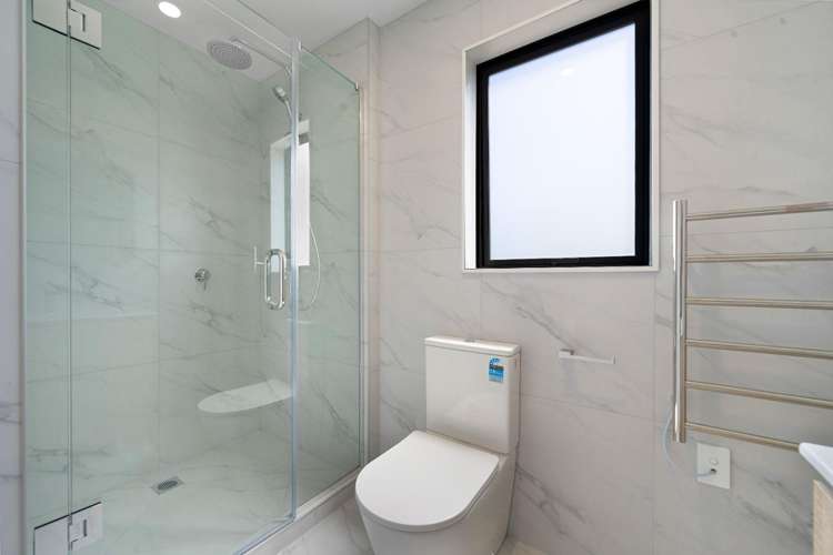 1/16 Hewlett road Massey_11