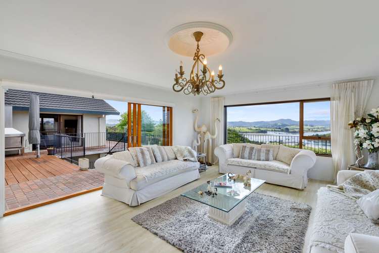 16 Kotare Place Sandspit_8