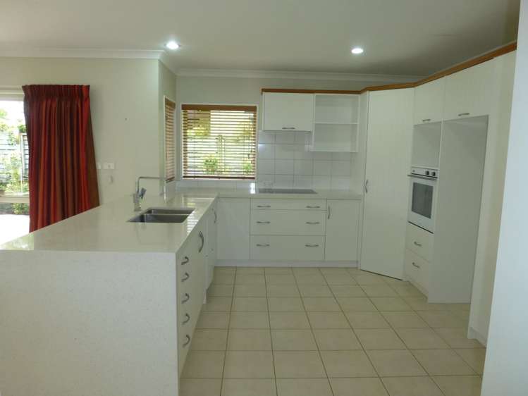 8a Holmwood Park Drive Morrinsville_5