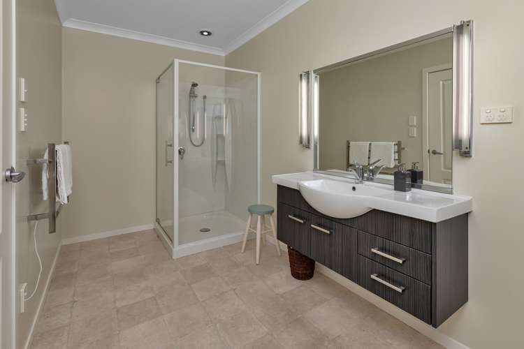 16 Pah Road Onerahi_11