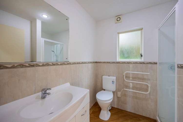 2/48a Exmouth Road Northcote_17