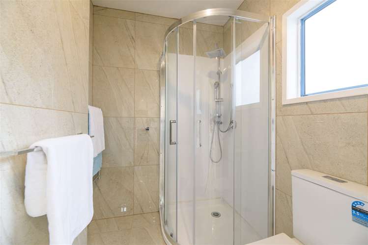 2/7 James Road Manurewa_9