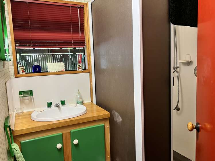 12 Huriwaka Street Kuratau_5