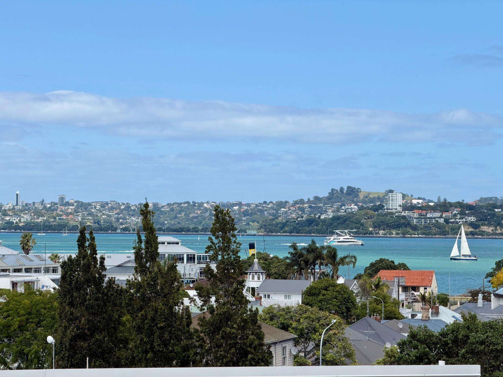 2/9 Calliope Road Devonport_0