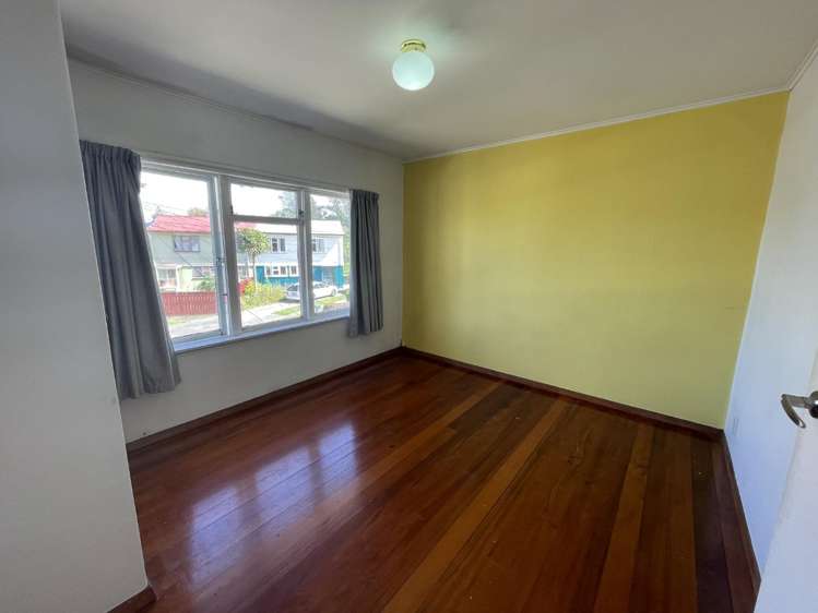 8 Whakataki Grove Waiwhetu_6