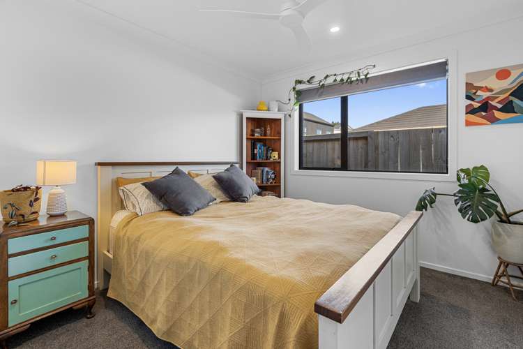 15 Hass Drive Ohauiti_12