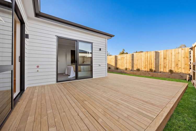 24 Furlough Road Opaheke_25