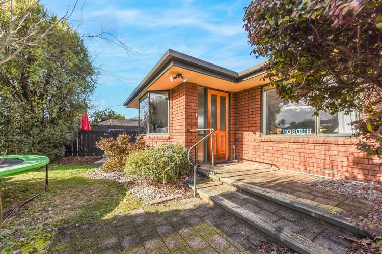 2 Harcourt Place Wakefield_17